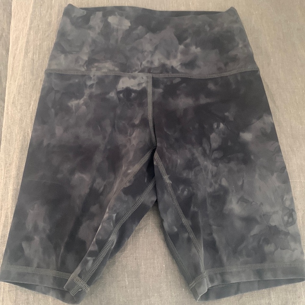 Perfect lululemon bike shorts